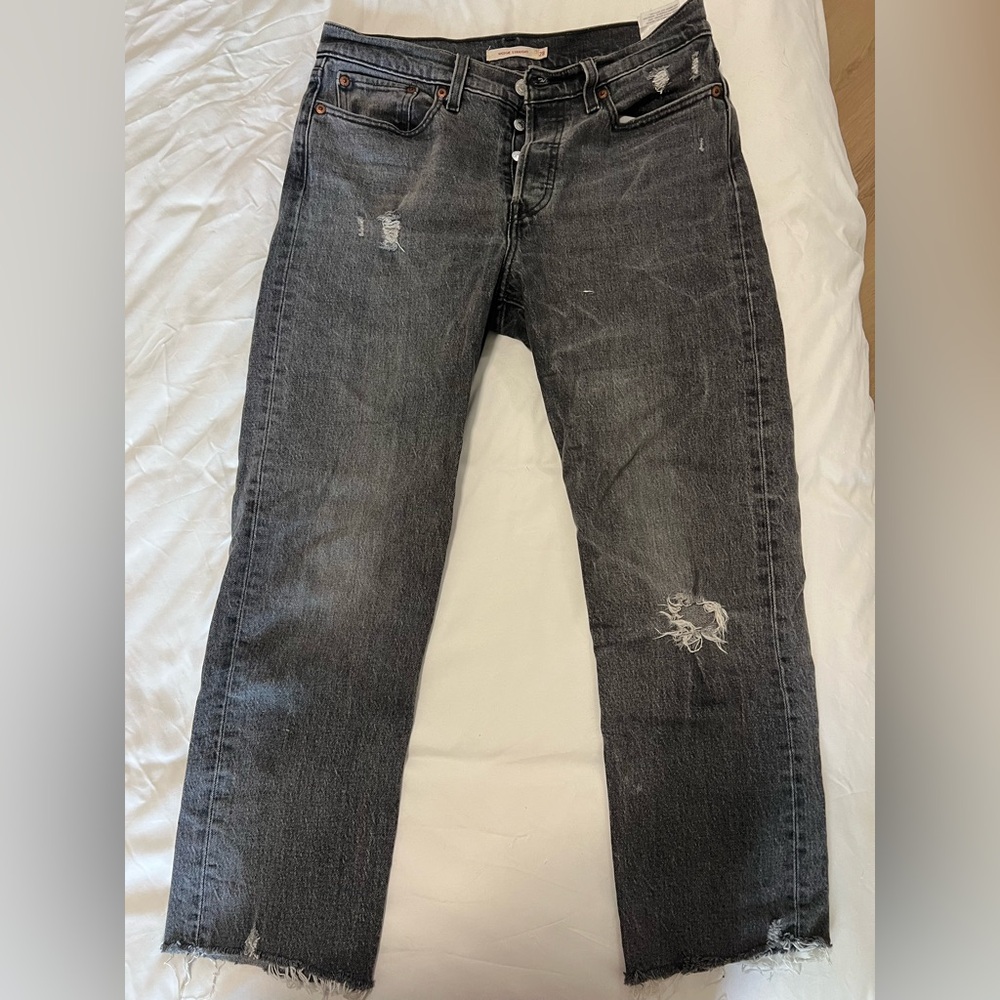 Levi's Women's Distressed Wedgie Fit Black/Gray Straight Leg Jeans